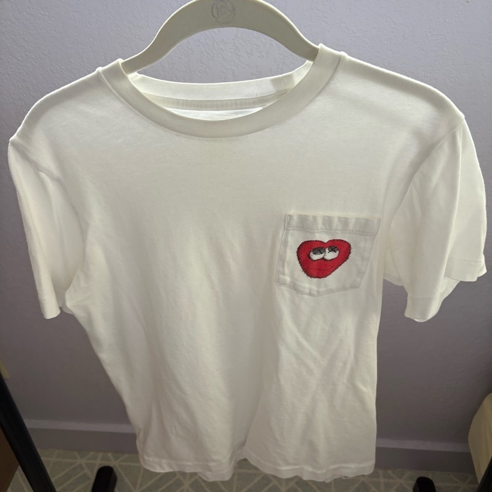 UNIQLO x KAWS sz S White Pocket Tshirt Short Sleeve Red Heart